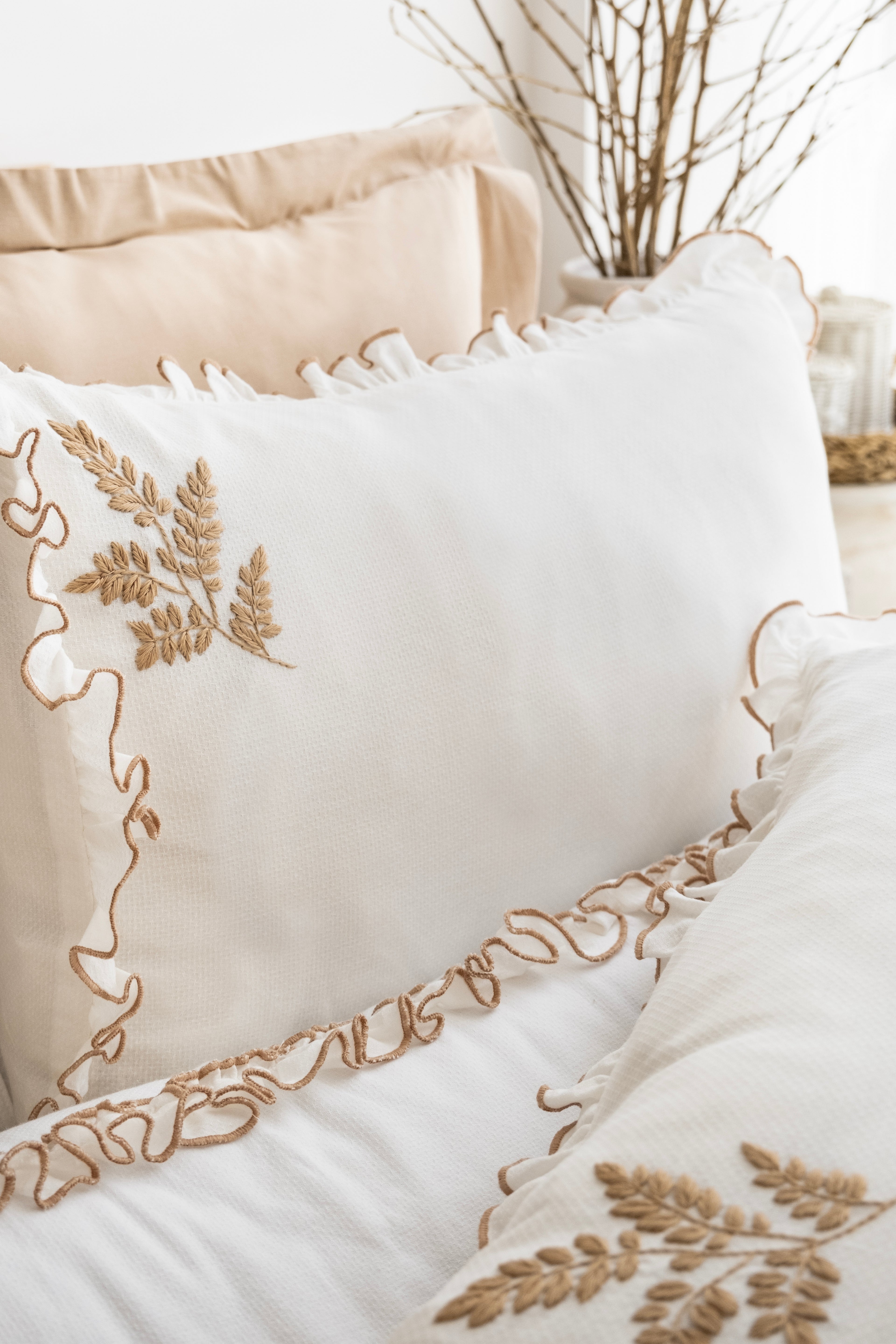 NOVA Jacquard Duvet Cover Set / BEIGE